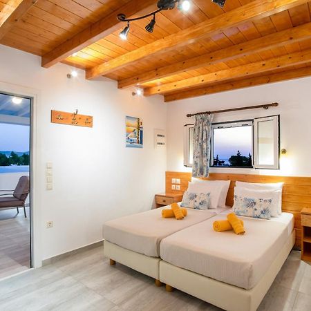 פארוס Kontaratos Studios & Apartments מראה חיצוני תמונה