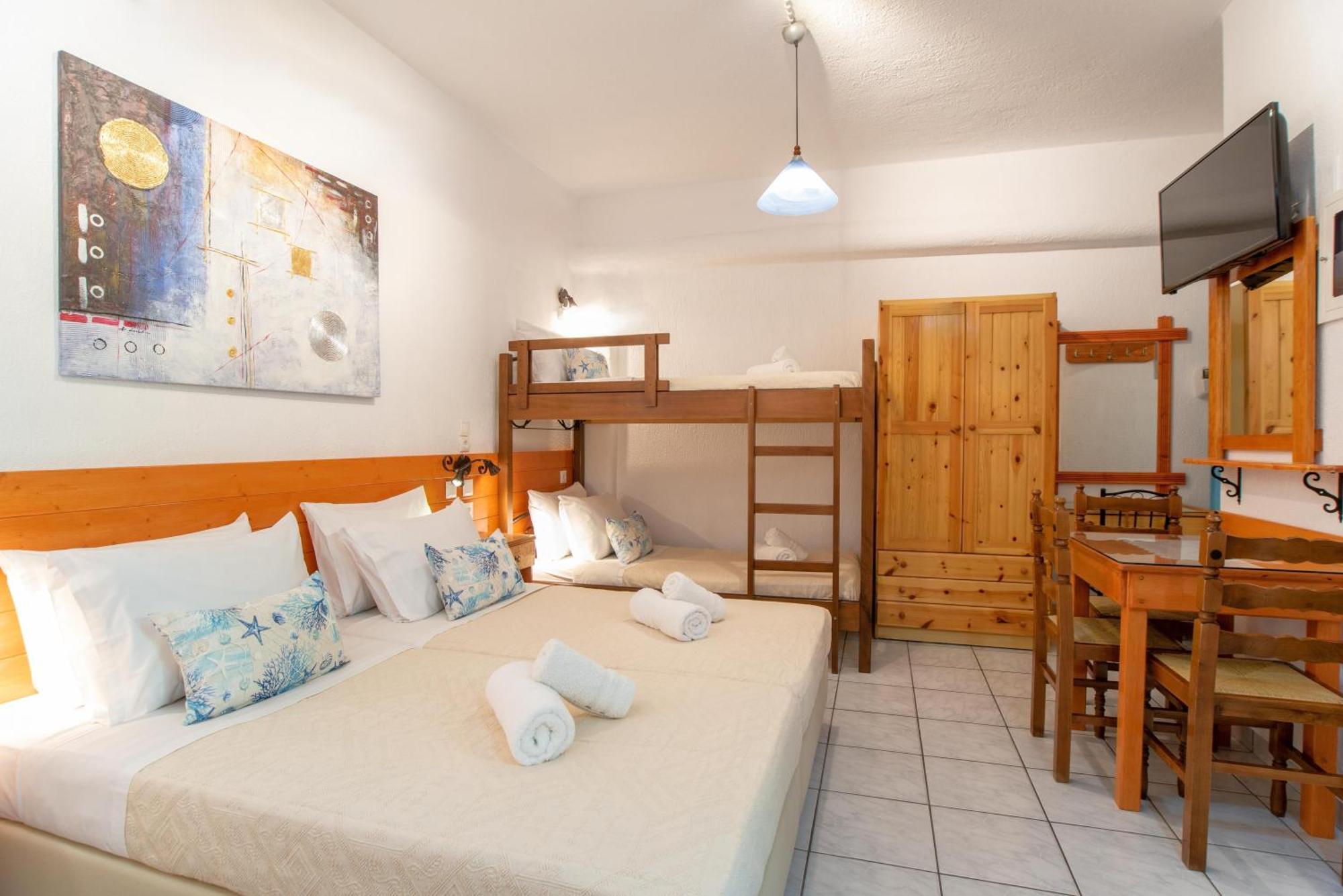 פארוס Kontaratos Studios & Apartments מראה חיצוני תמונה