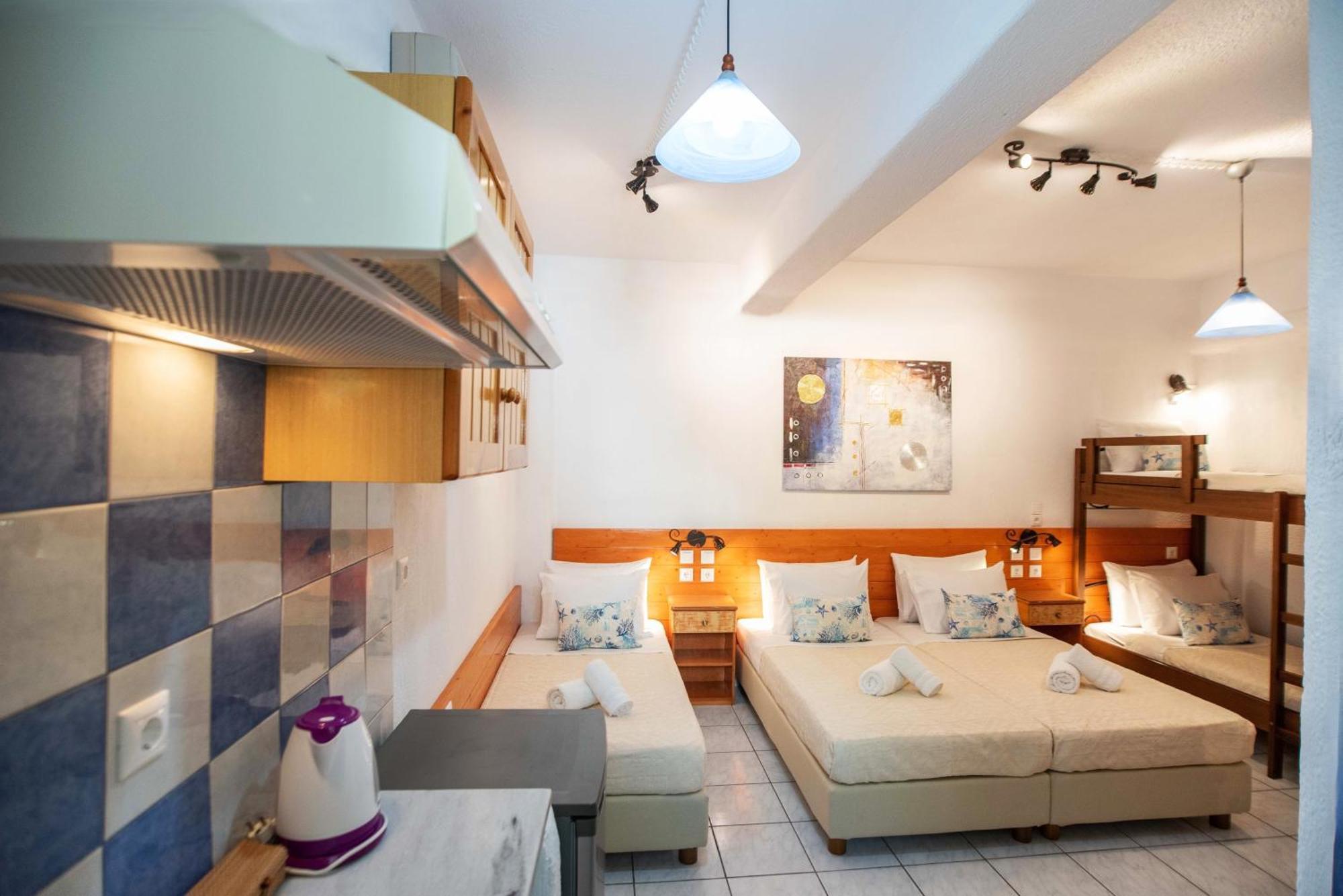 פארוס Kontaratos Studios & Apartments מראה חיצוני תמונה