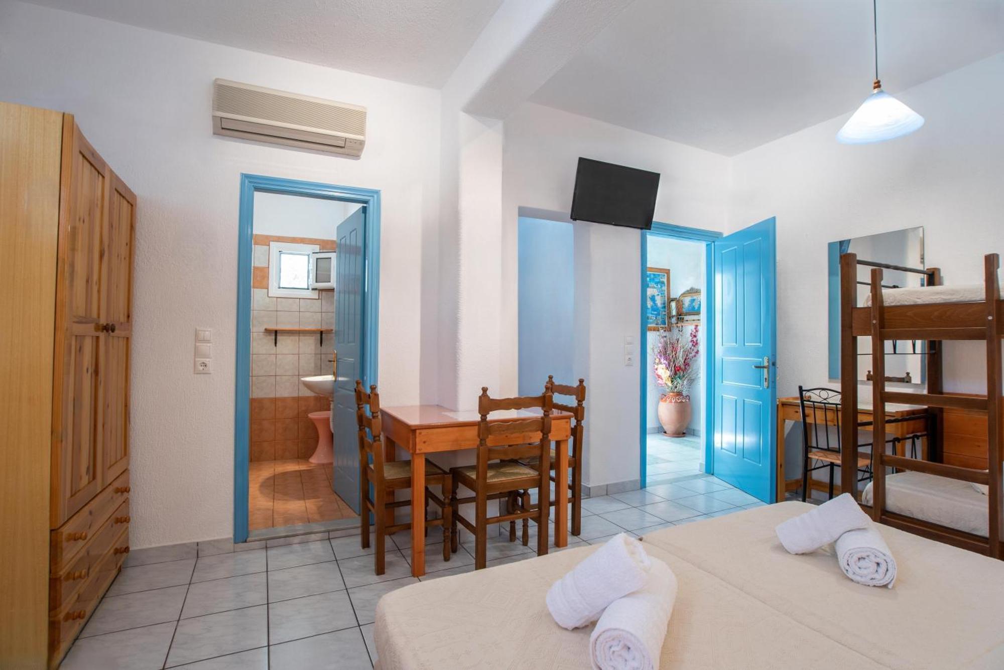 פארוס Kontaratos Studios & Apartments מראה חיצוני תמונה