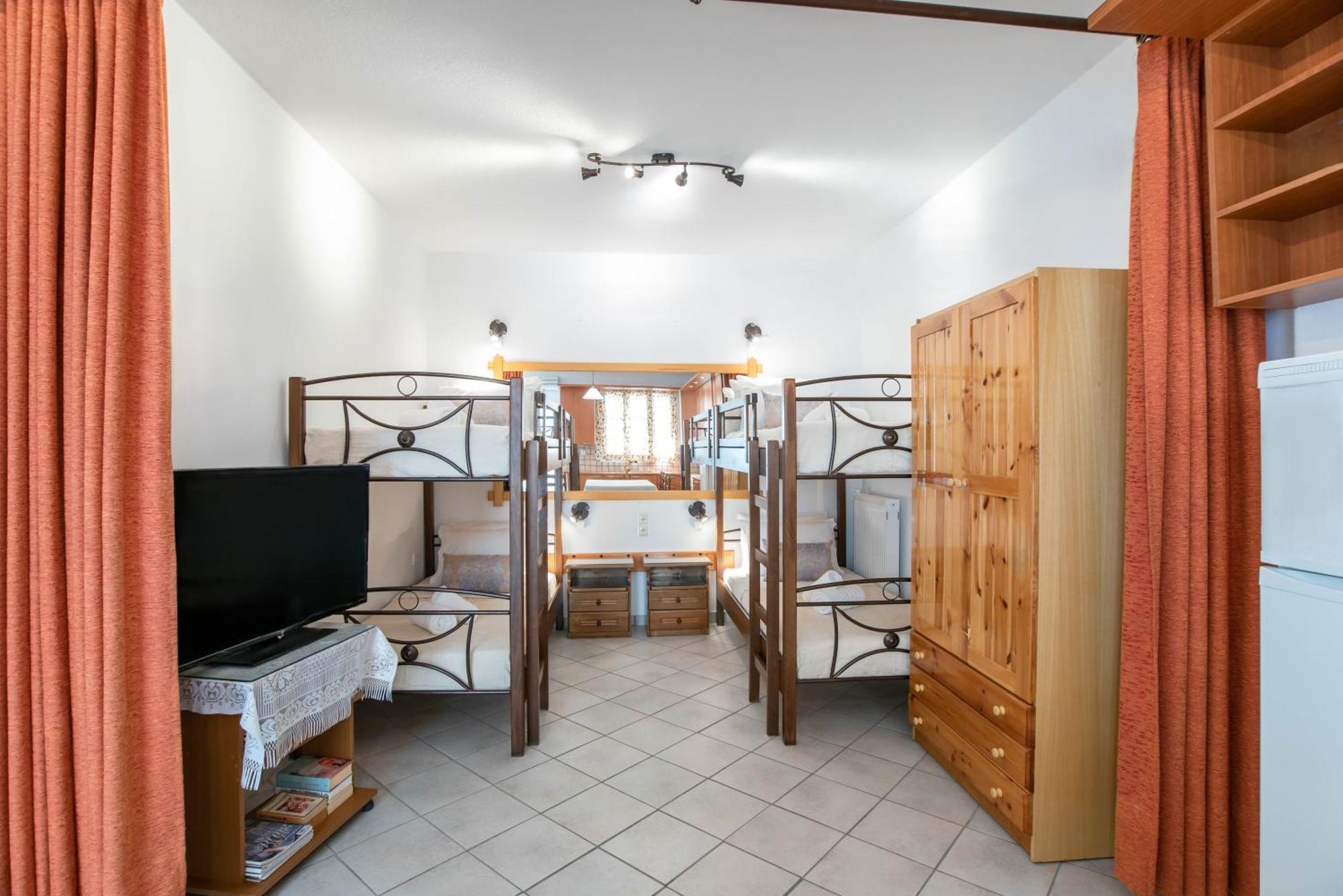 פארוס Kontaratos Studios & Apartments מראה חיצוני תמונה