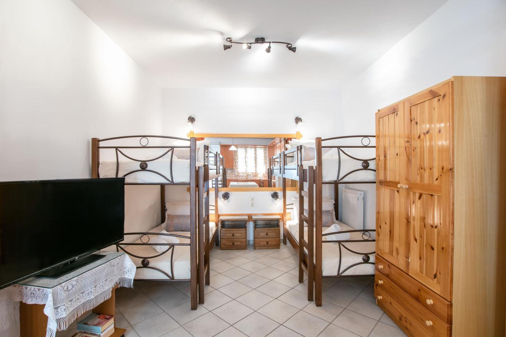 פארוס Kontaratos Studios & Apartments מראה חיצוני תמונה