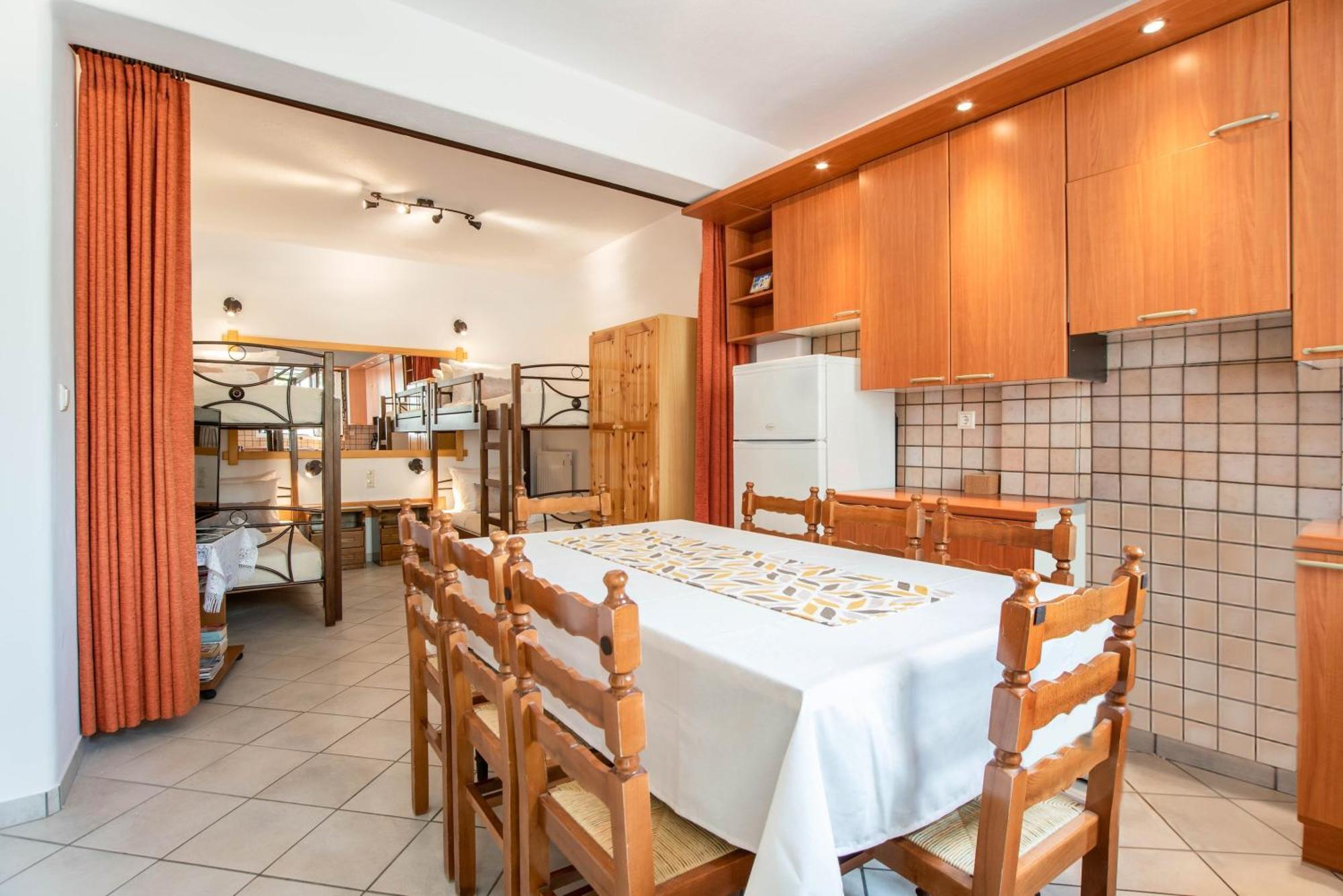 פארוס Kontaratos Studios & Apartments מראה חיצוני תמונה