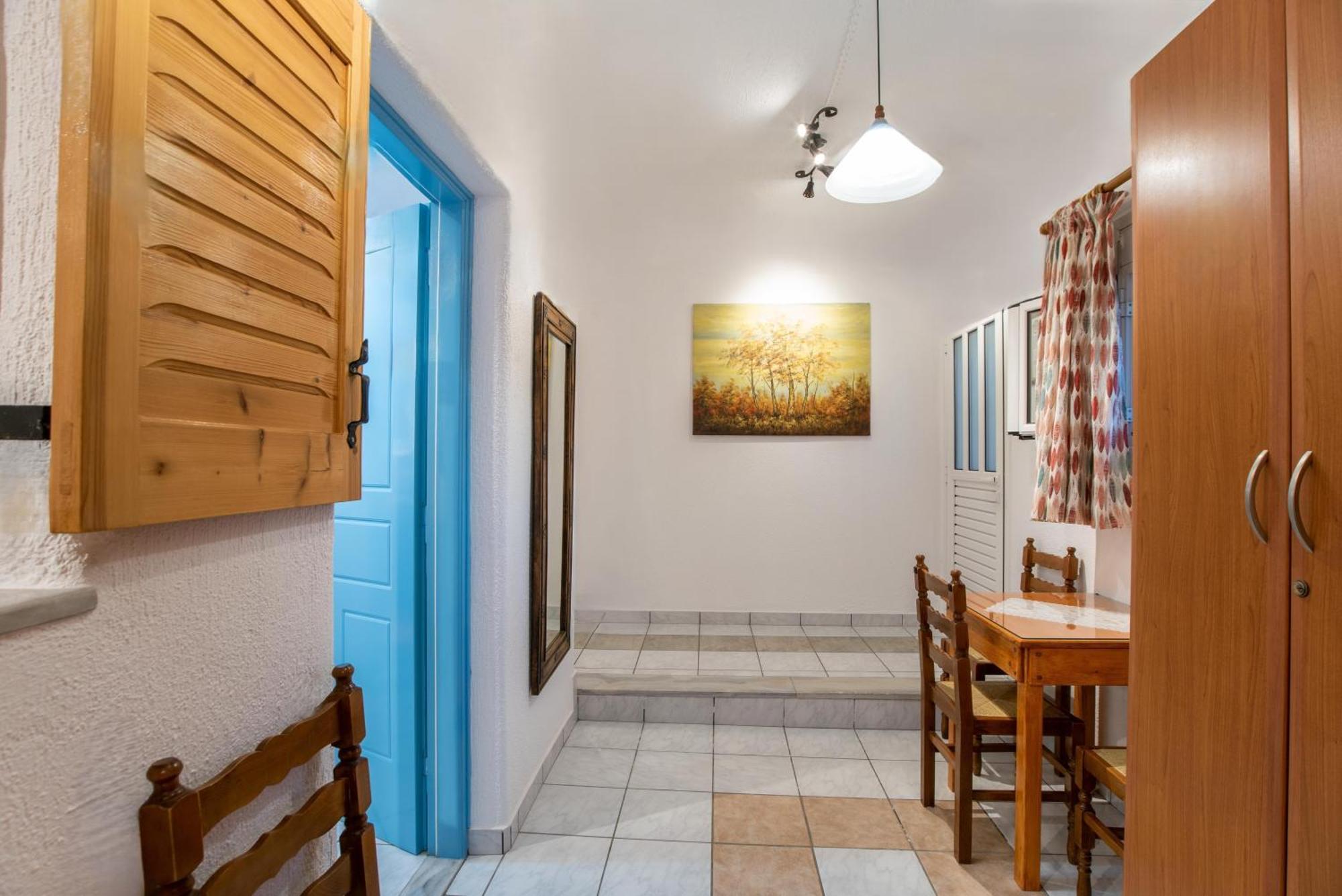 פארוס Kontaratos Studios & Apartments מראה חיצוני תמונה