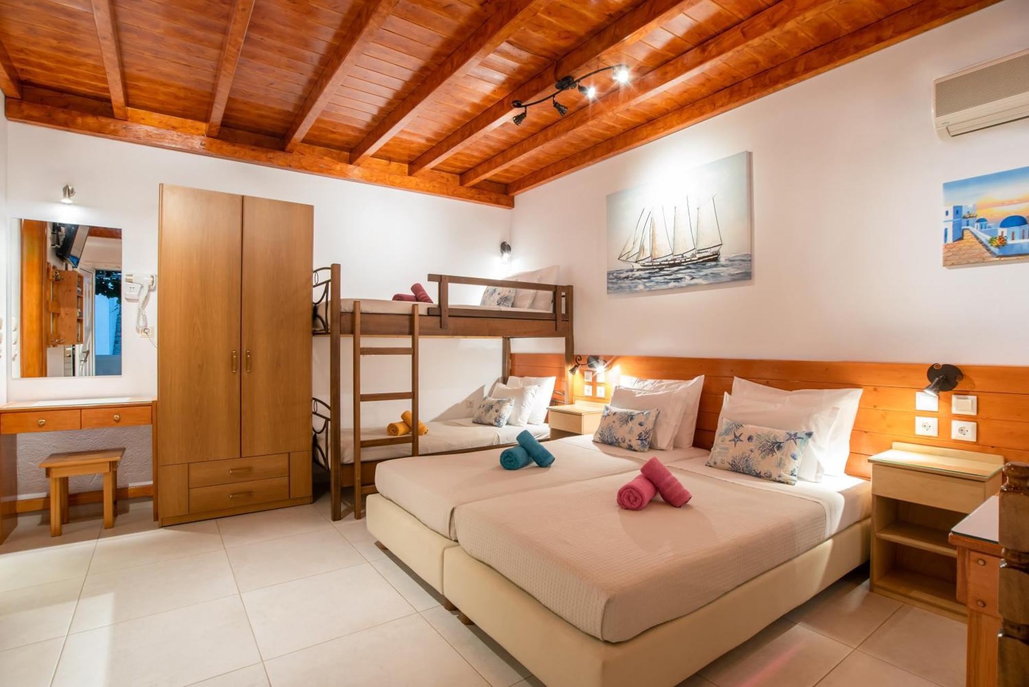 פארוס Kontaratos Studios & Apartments מראה חיצוני תמונה
