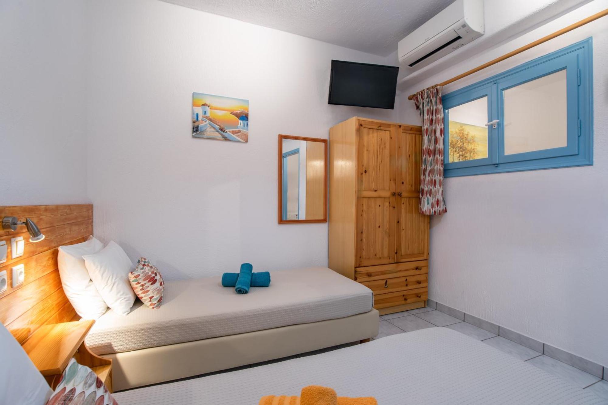 פארוס Kontaratos Studios & Apartments מראה חיצוני תמונה