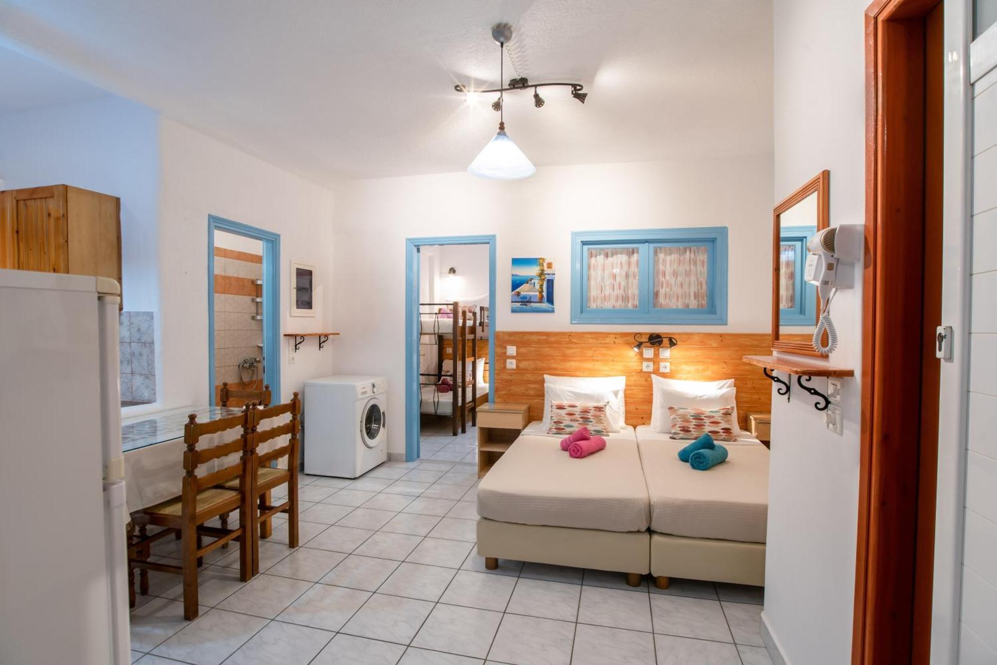 פארוס Kontaratos Studios & Apartments מראה חיצוני תמונה