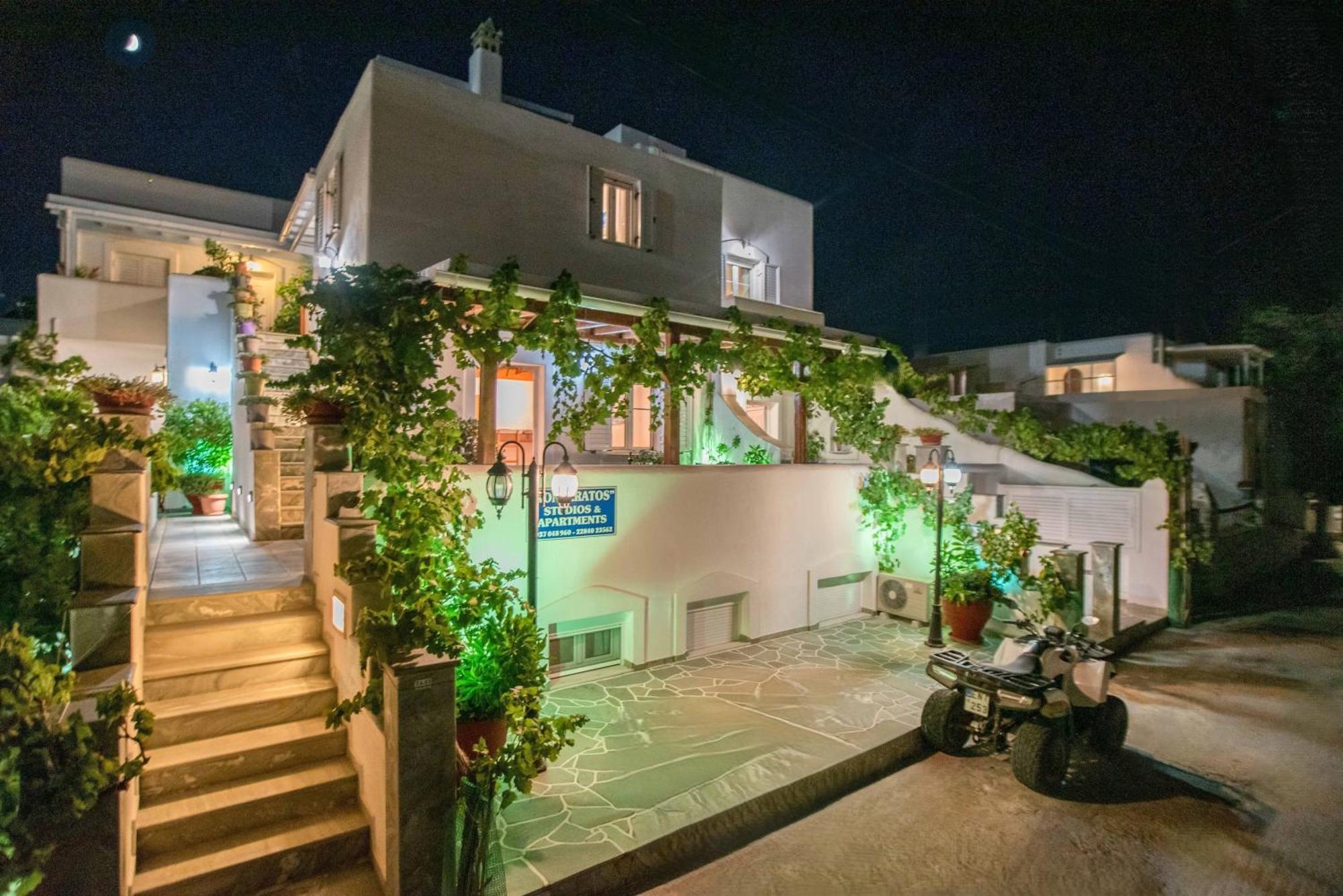 פארוס Kontaratos Studios & Apartments מראה חיצוני תמונה